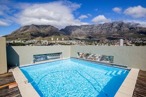 Outdoor pool - Perspectives 306 by CTHA (Cape Town)
