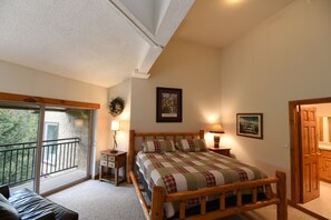 3 dormitorios, tabla de planchar con plancha, Internet y ropa de cama