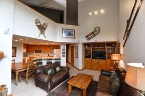 Fireplace, DVD player