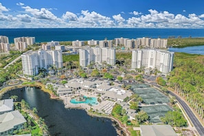 Exterior - Luxury Terrace Level Condo ~ Private Lanai Leading to Pool ~ Walk to Beaches! (Naples)