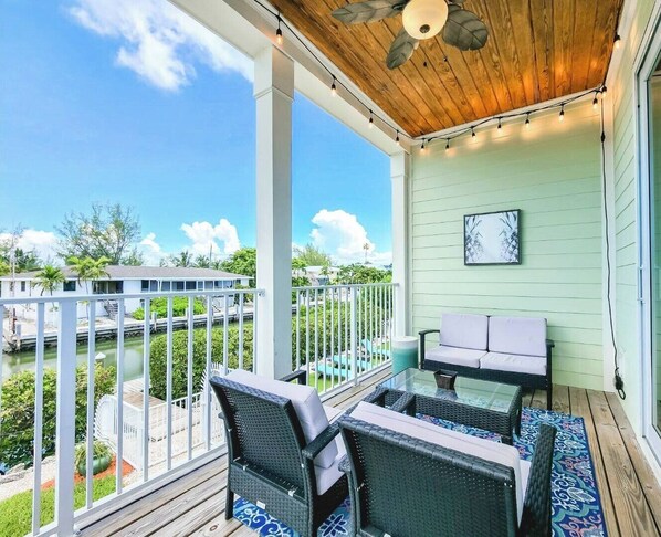 Property grounds - Tipsy Turtle 4 bed 3 bath with pool, kayak, canoe, paddleboards and dock (Marathon)
