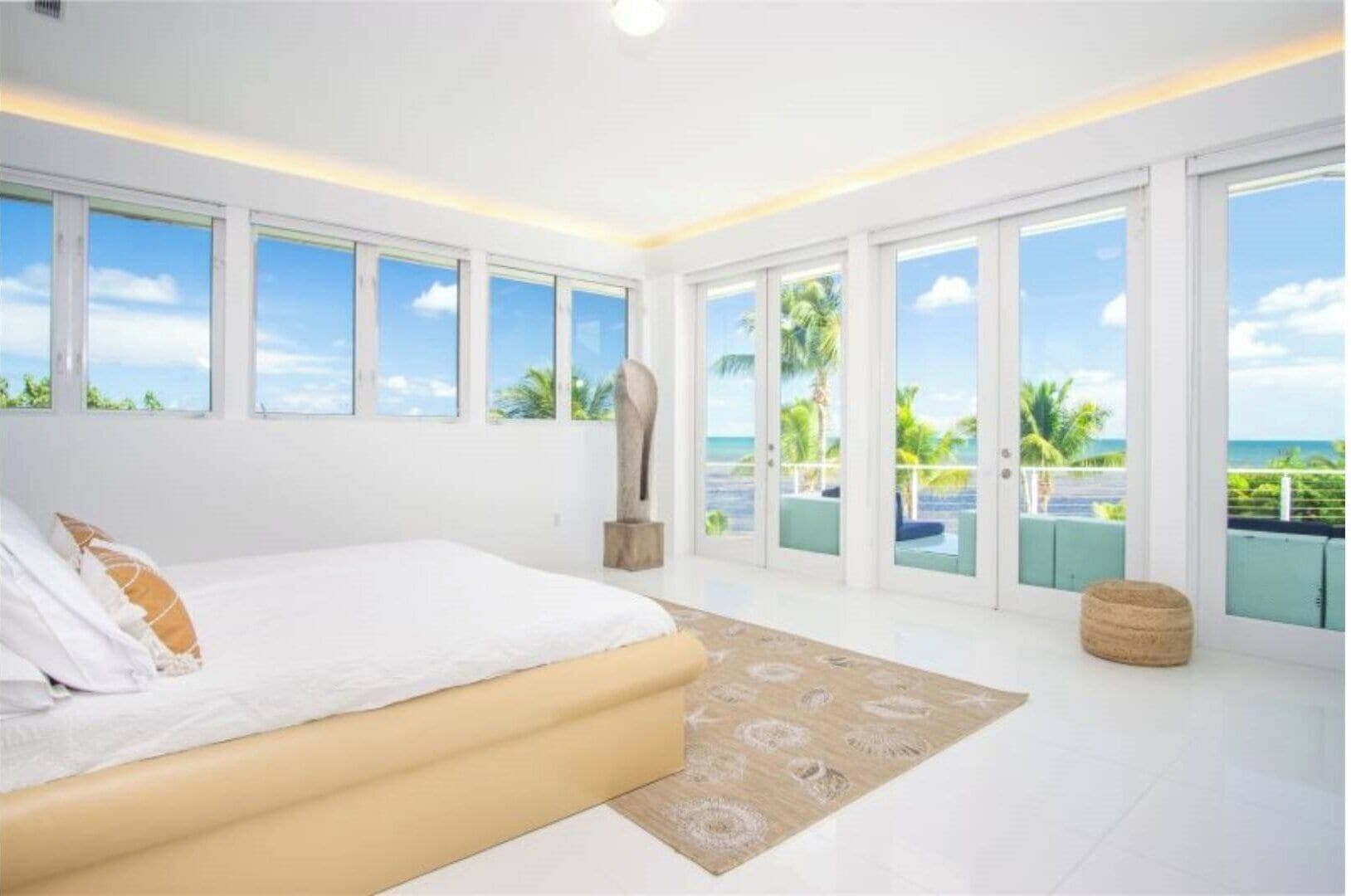 5 bedrooms, free WiFi, bed sheets
