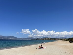 Plage à proximité, serviettes de plage