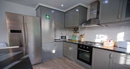 Holiday Home Villa As Cumadres with Mountain View, Pool, Garden & Wi-Fi