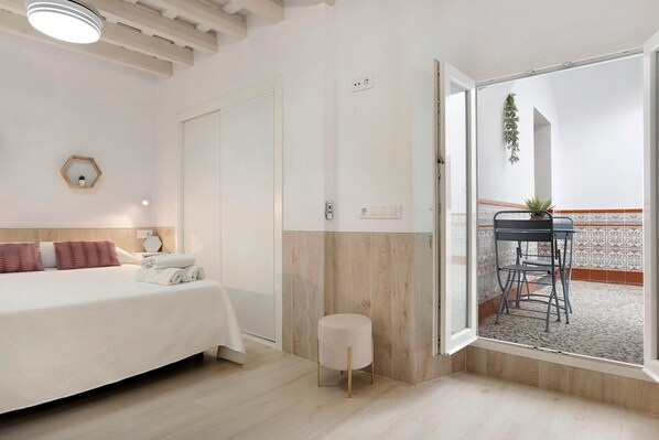 1 bedroom, free WiFi, bed sheets