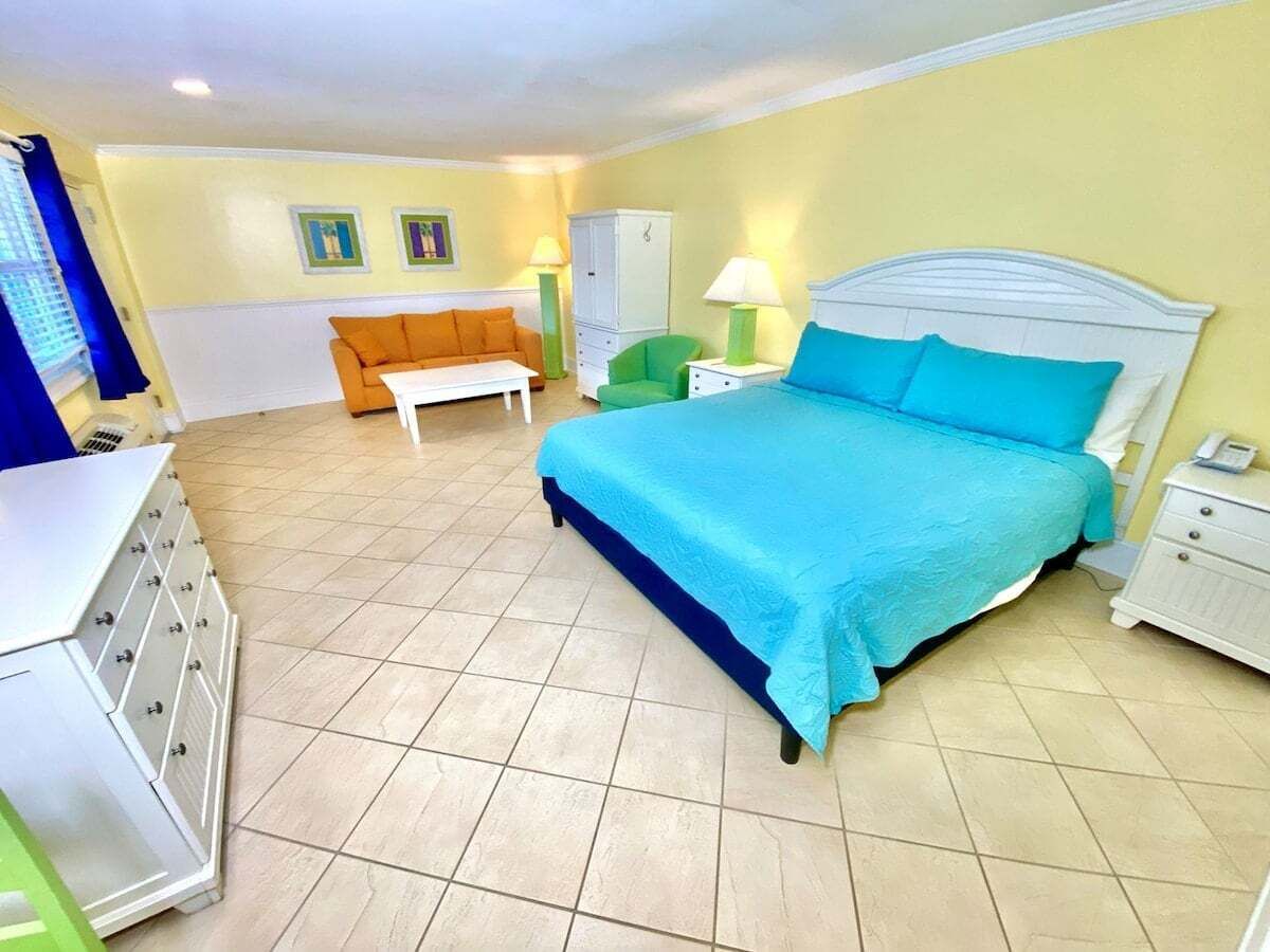1 bedroom, internet, bed sheets