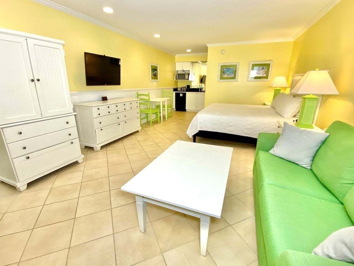 1 bedroom, internet, bed sheets