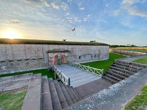 Property grounds - Pet-friendly - Pool - 3 Blocks to Beach! Unit 304 (Atlantic Beach)