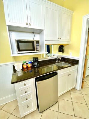Microwave, coffee/tea maker