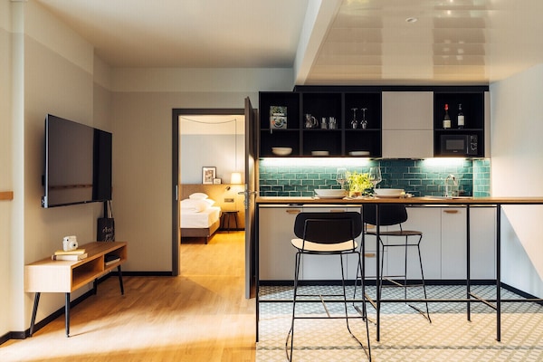 Appartamento | Biancheria da letto di alta qualità, una cassaforte in camera