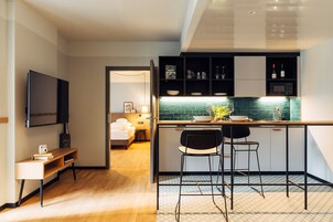 Apartment | Premium bedding, in-room safe, desk, free WiFi