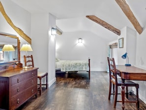 3 habitaciones, tabla de planchar con plancha y wifi gratis 