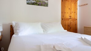 Design appartement | 1 slaapkamer, een strijkplank/strijkijzer, gratis wifi, beddengoed