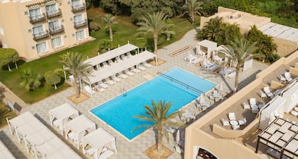 JAZ Neo Almazino, Almaza Bay