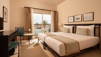 Premium bedding, minibar, in-room safe, bed sheets