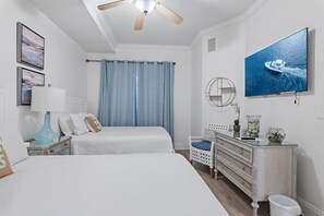 4 chambres, fer et planche à repasser, lit de bébé portatif, Wi-Fi