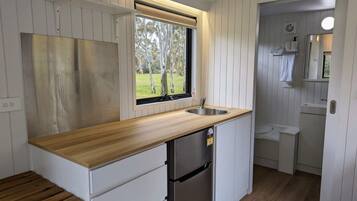 Fridge, microwave, toaster, cookware/dishes/utensils