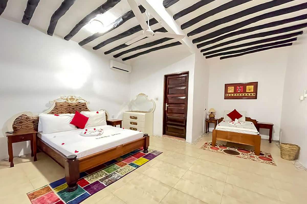 Comfort Bungalow | 1 bedroom, premium bedding, desk, free WiFi