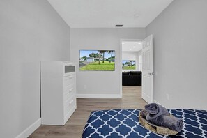2 chambres, fer et planche à repasser, lit parapluie, Wi-Fi gratuit