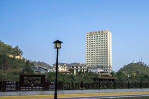 Exterior - Long Tai Hotel (Wengyuan)