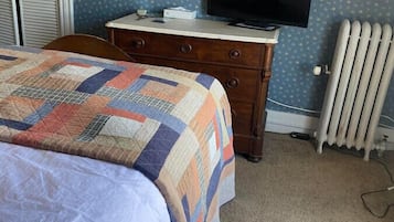 1 chambre, fer et planche à repasser, Wi-Fi gratuit, draps fournis