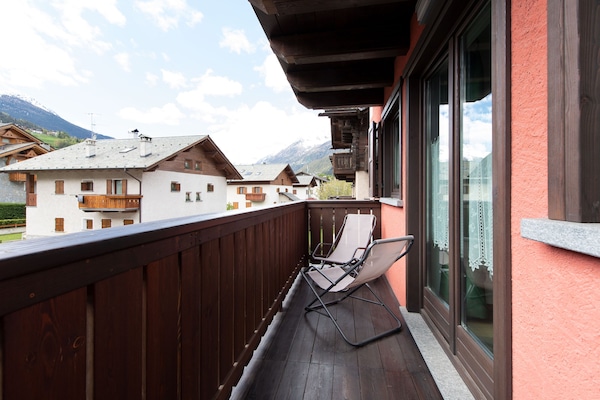 Apartment | Terrace/patio