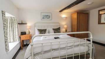 Cottage | Interior