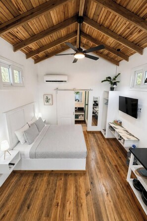 1 chambre, fer et planche à repasser, Wi-Fi gratuit, draps fournis