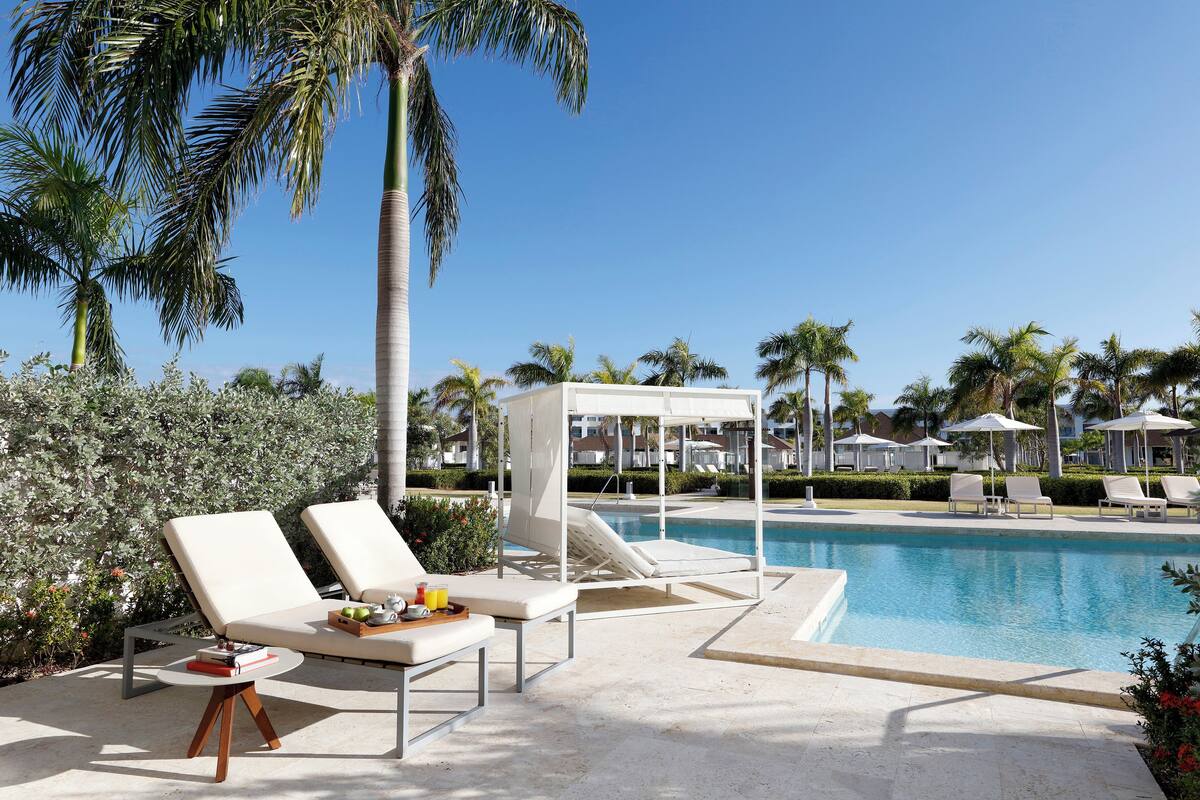 Suite (Family Concierge, Master, Swim Up) | Terrace/patio