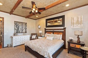 4 bedrooms, iron/ironing board, travel cot, WiFi