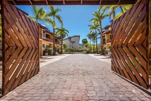 Front of property - Residencial Santa Lucia (São Sebastião)