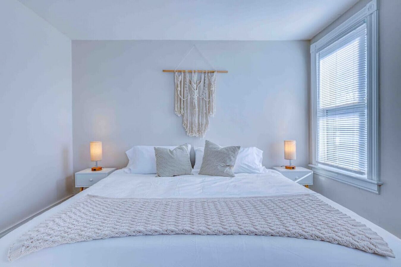 Monroe18 · BrickStone Lodge-Boho Style near Main St-A