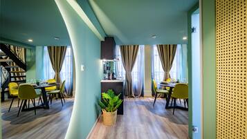 Luxury Quadruple Room | In-room safe, individually decorated, individually furnished, desk