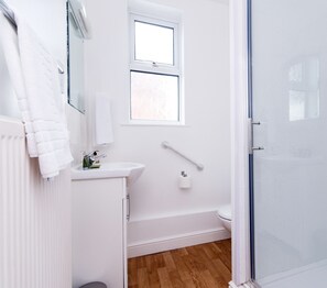 Apartment | Bathroom