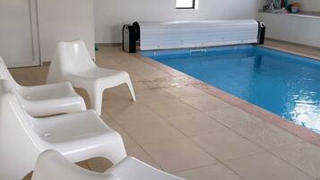 Innenpool, beheizter Pool