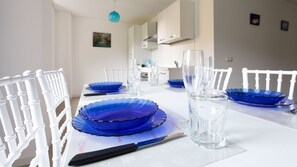 Vila Grand | Makan di kamar