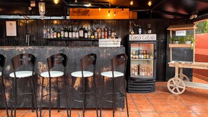 Snack bar