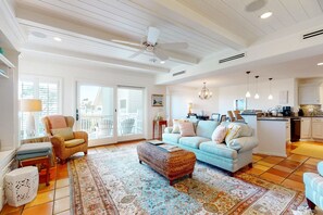 Televisión y reproductor de DVD 