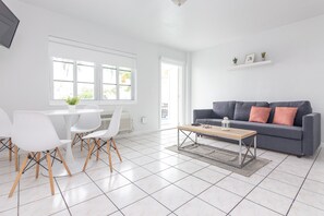 Rom – premier (Unit 14) | Blendingsgardiner og wi-fi (inkludert)