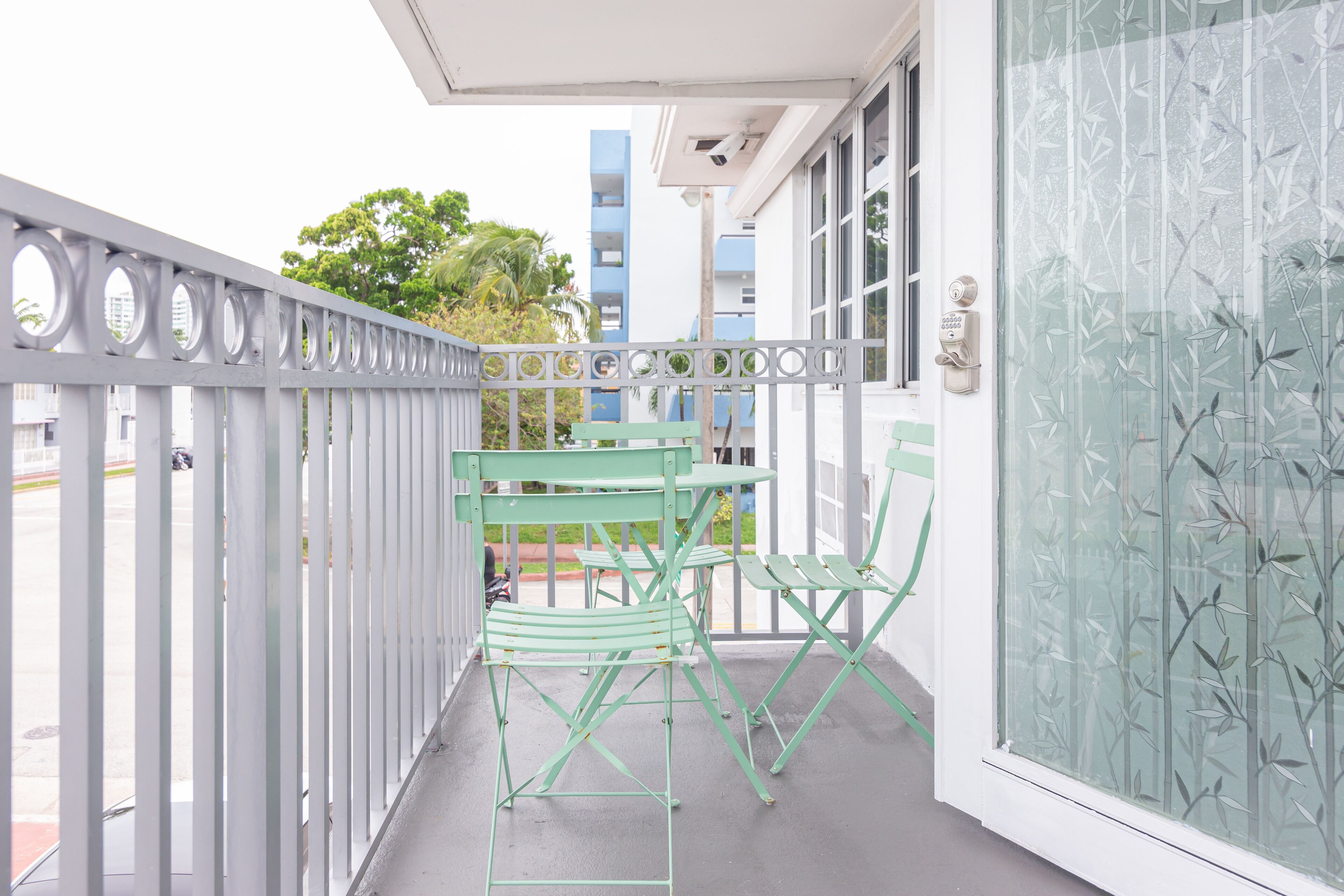 Elite Room (Unit 11) | Terrace/patio