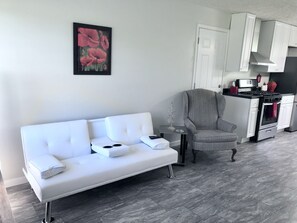 1 habitación, escritorio, wifi y ropa de cama 