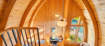 Artist Retreat with private pool in the Hamptons