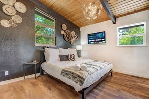 5 bedrooms, iron/ironing board, travel cot, WiFi