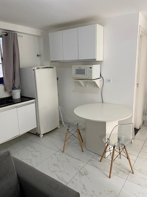 Basic Apartment | Private kitchen