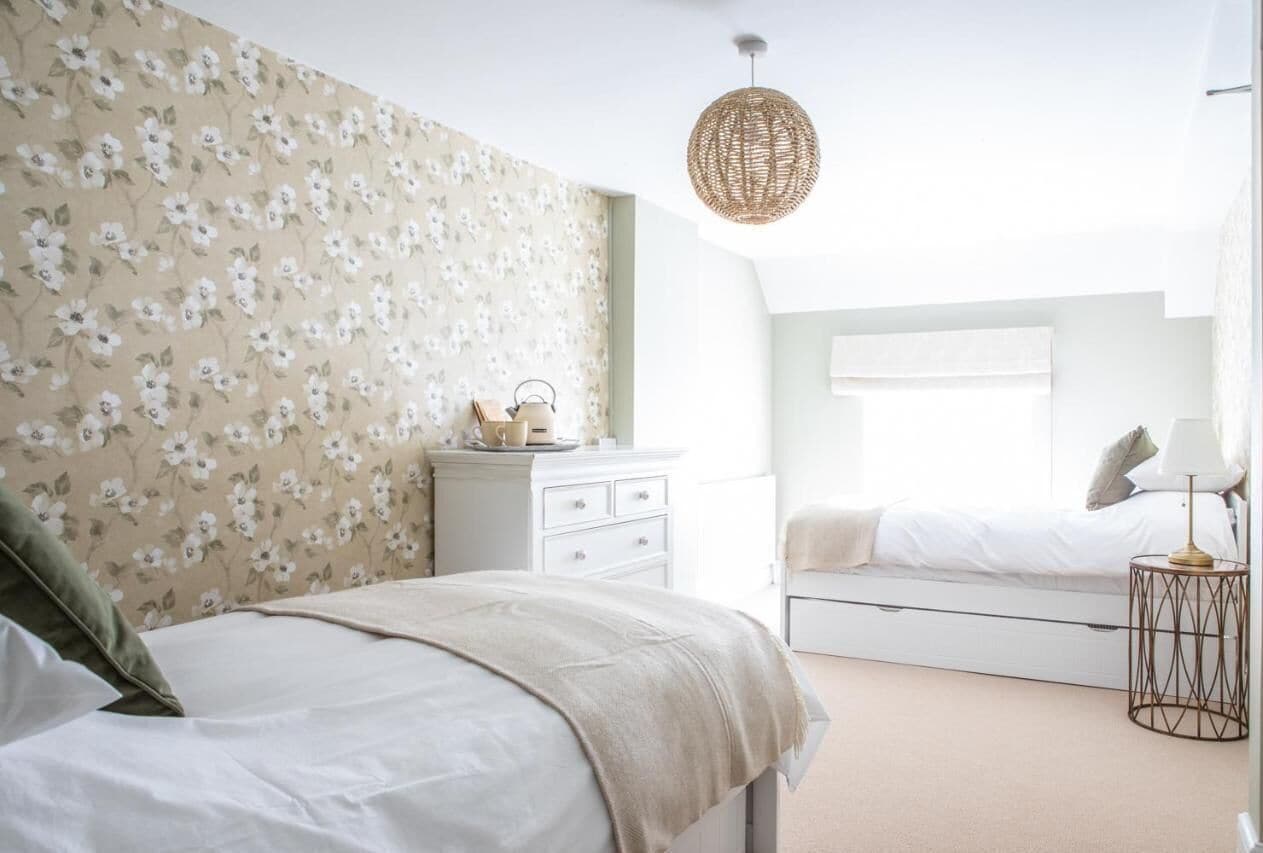 Wifi gratis y ropa de cama 