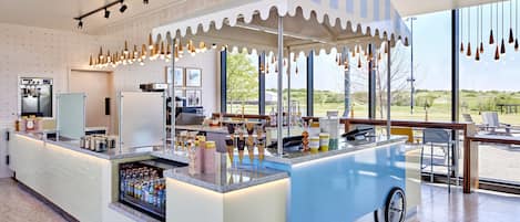 13 restaurants, spécialités Cuisine à base de fruits de mer