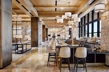 2 bars/lounges, 2 poolside bars at Omni PGA Frisco Resort & Spa