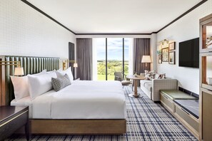 Egyptian cotton sheets, premium bedding, pillow-top beds, in-room safe