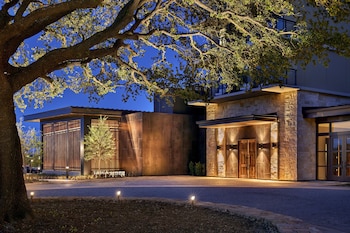13 restaurants; breakfast, lunch, dinner, and brunch served at Omni PGA Frisco Resort & Spa