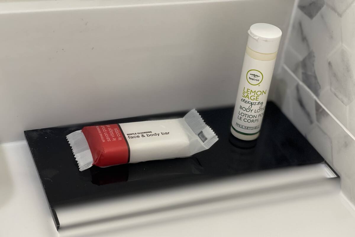 Huone, 2 parisänkyä, tupakointi kielletty | Kylpyhuone